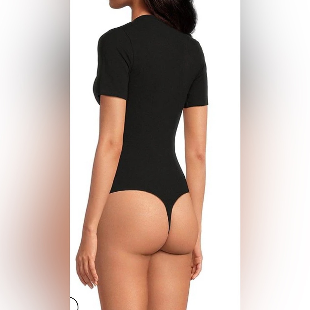 NWT Good American Deep V Short Sleeve Bodysuit in Black - Picture 4 of 6